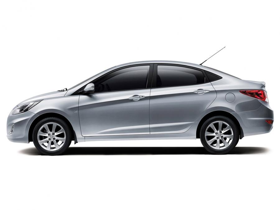  Hyundai Accent Sedan 2010 года  (фото 7 из 13)